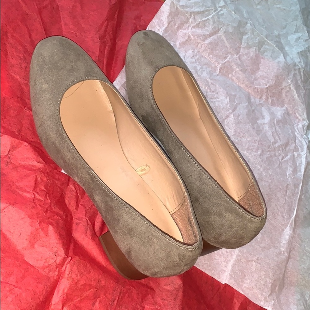 Shoes with a small hell